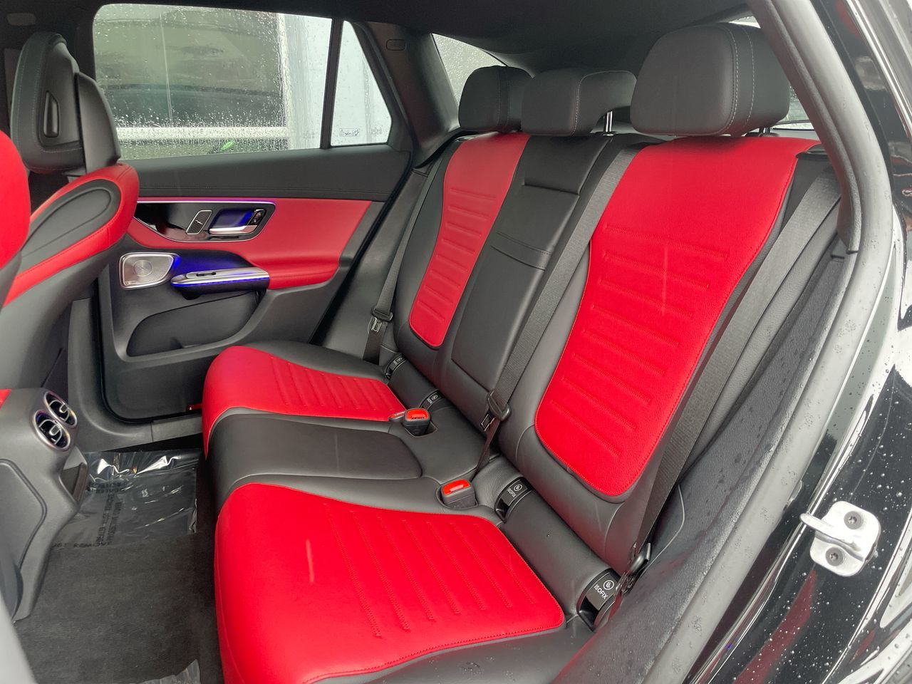 2025 Mercedes-Benz GLC300