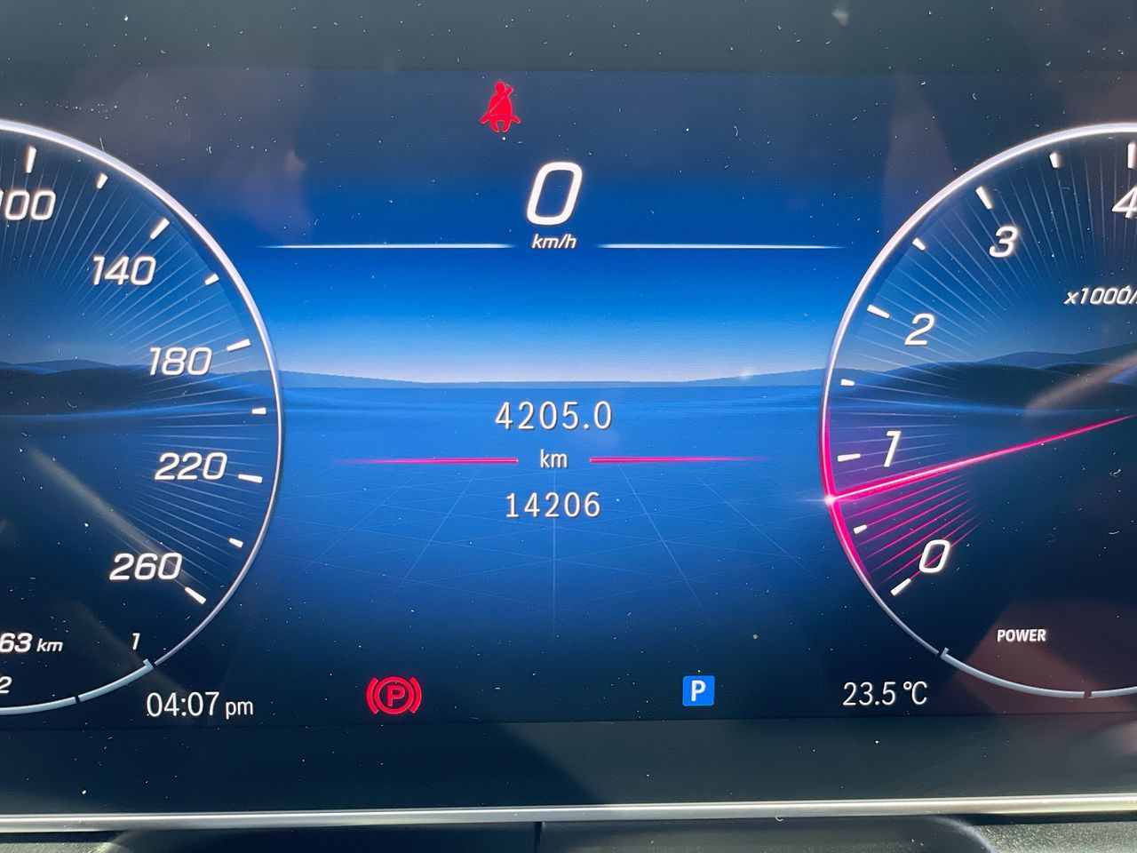 2025 Mercedes-Benz GLC300
