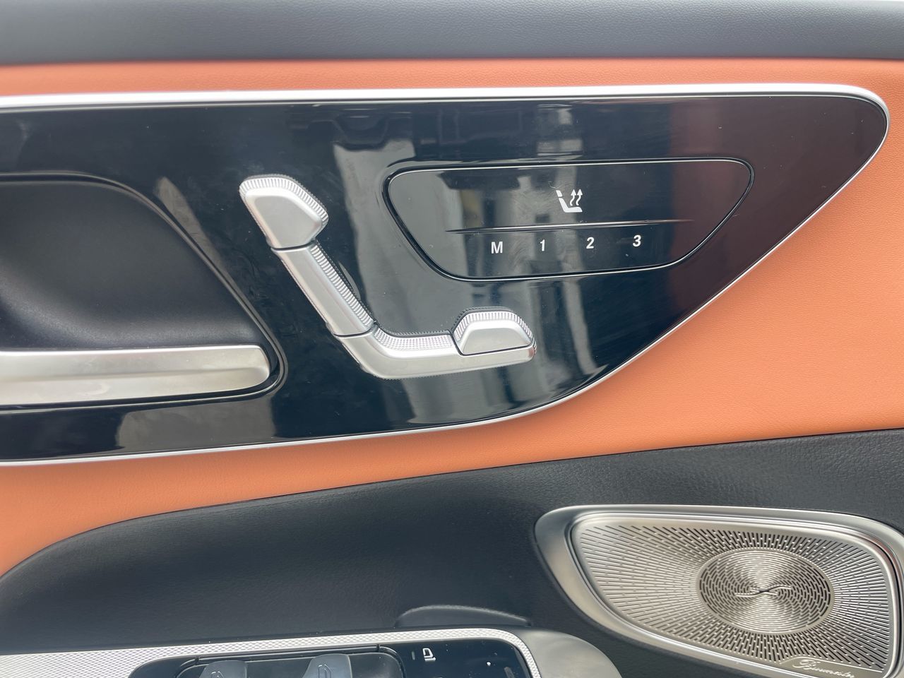 2026 Mercedes-Benz GLC300