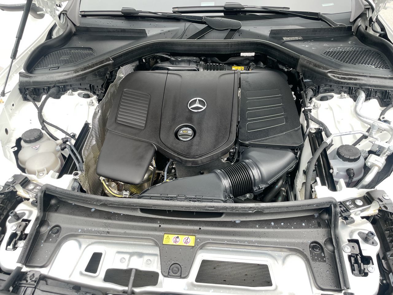 2026 Mercedes-Benz GLC300