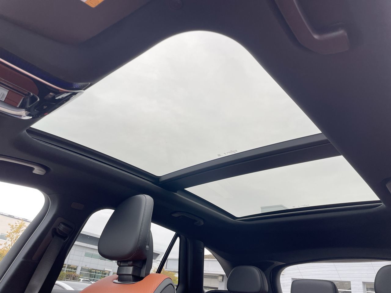 2026 Mercedes-Benz GLC300