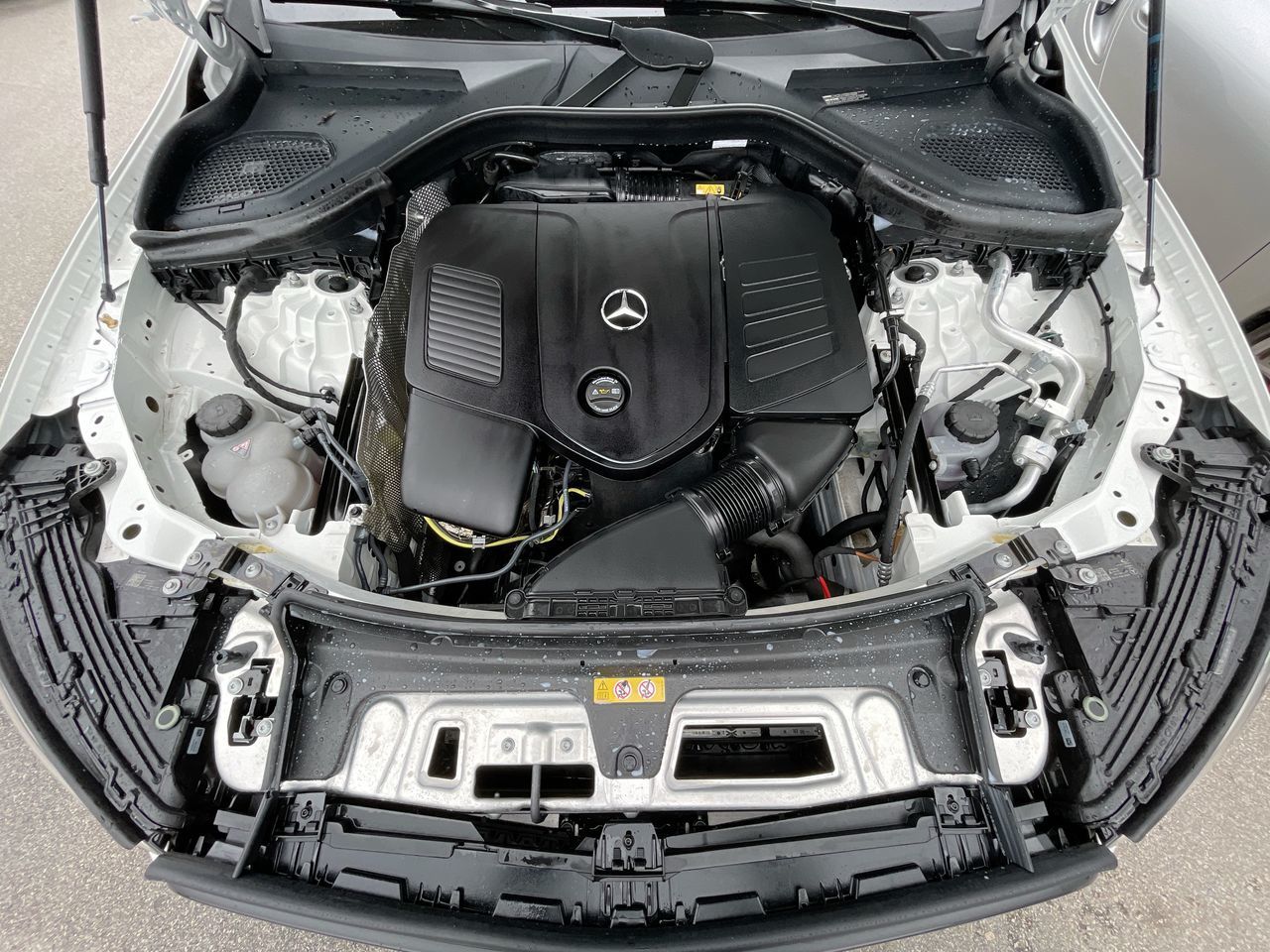 2026 Mercedes-Benz GLC300