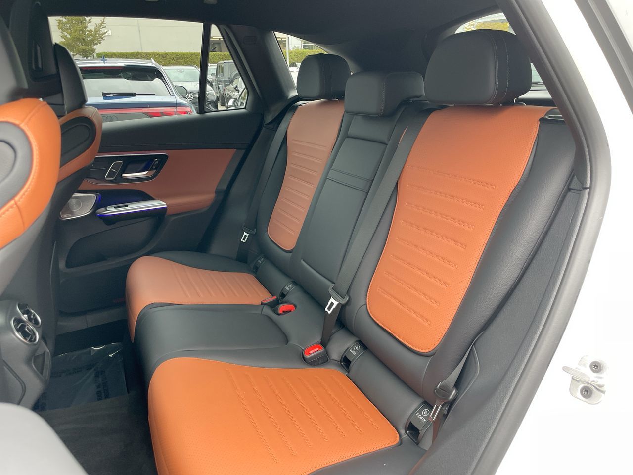 2026 Mercedes-Benz GLC300