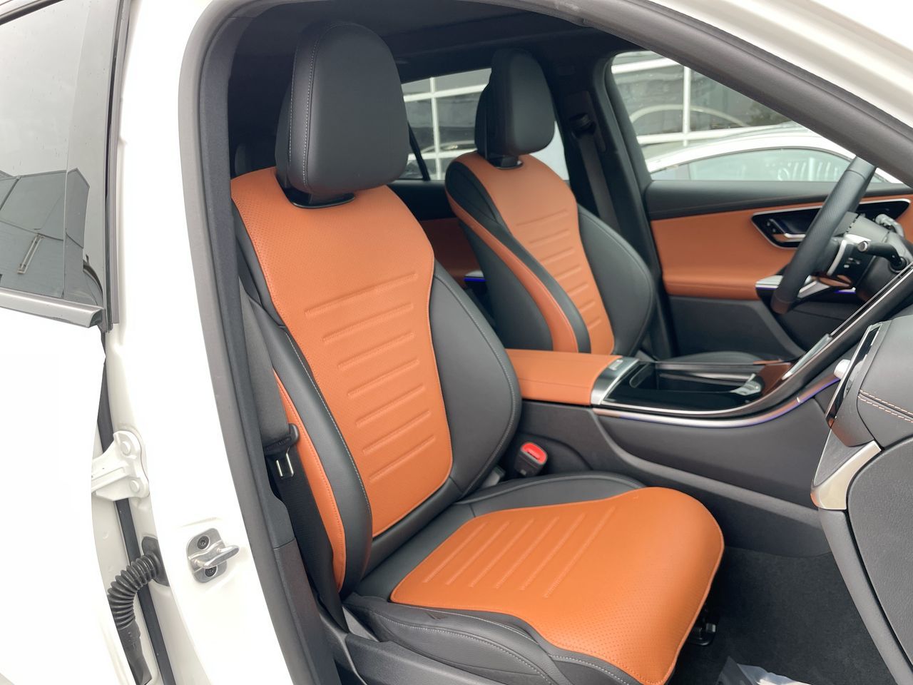 2026 Mercedes-Benz GLC300