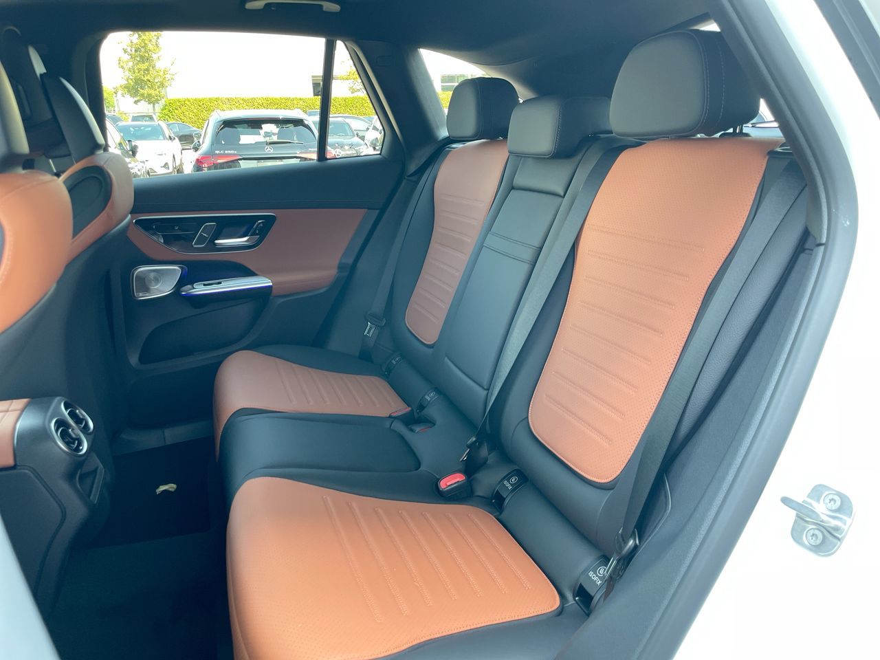 2027 Mercedes-Benz GLC