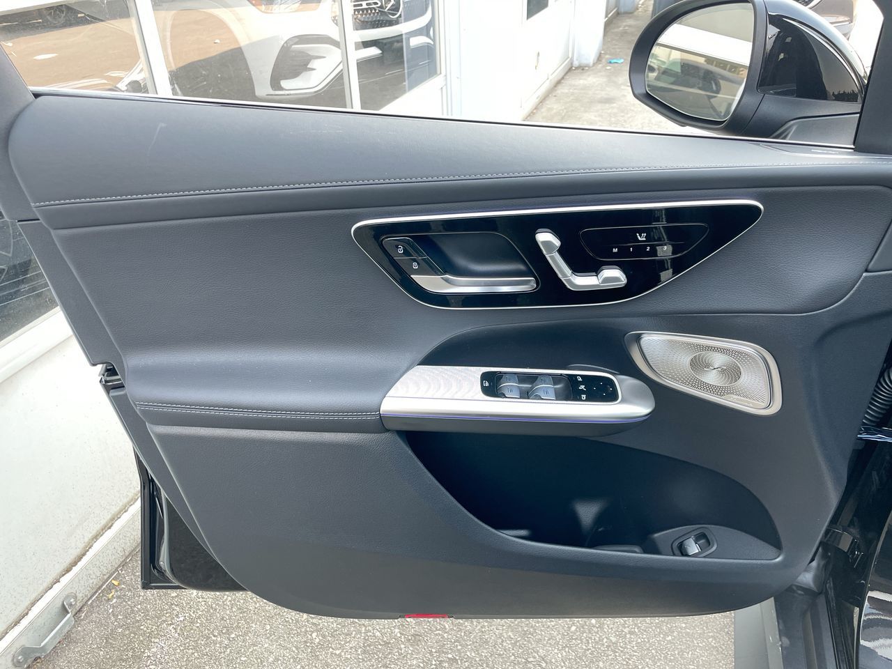 2027 Mercedes-Benz GLC