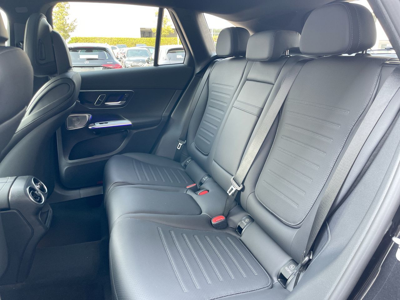 2027 Mercedes-Benz GLC