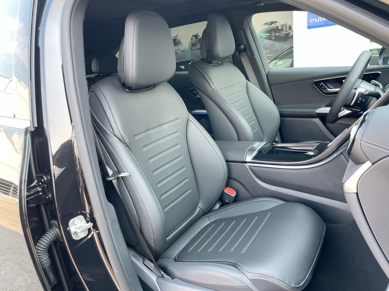 2027 Mercedes-Benz GLC