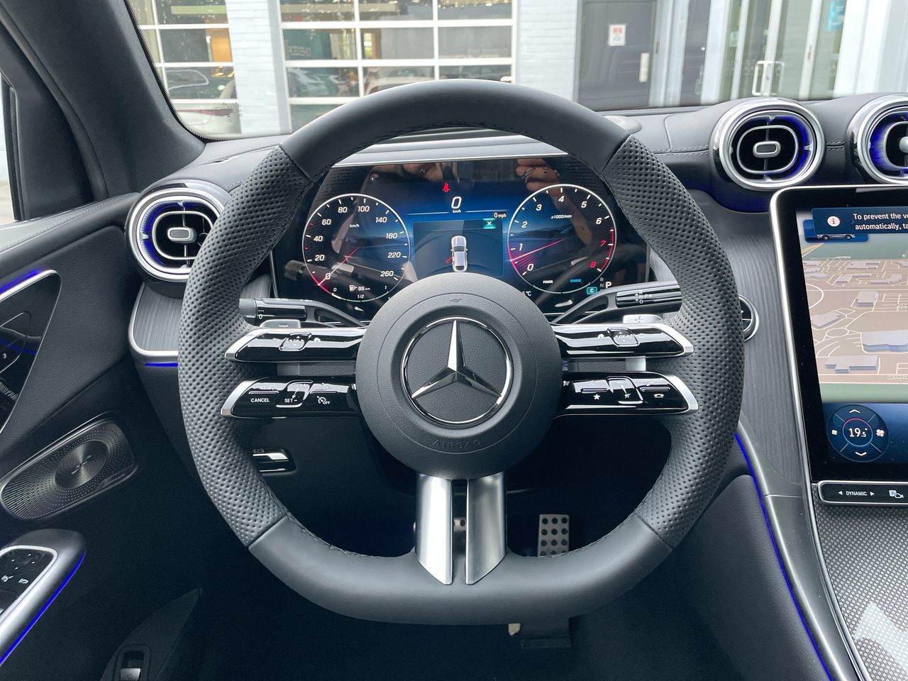 2027 Mercedes-Benz GLC
