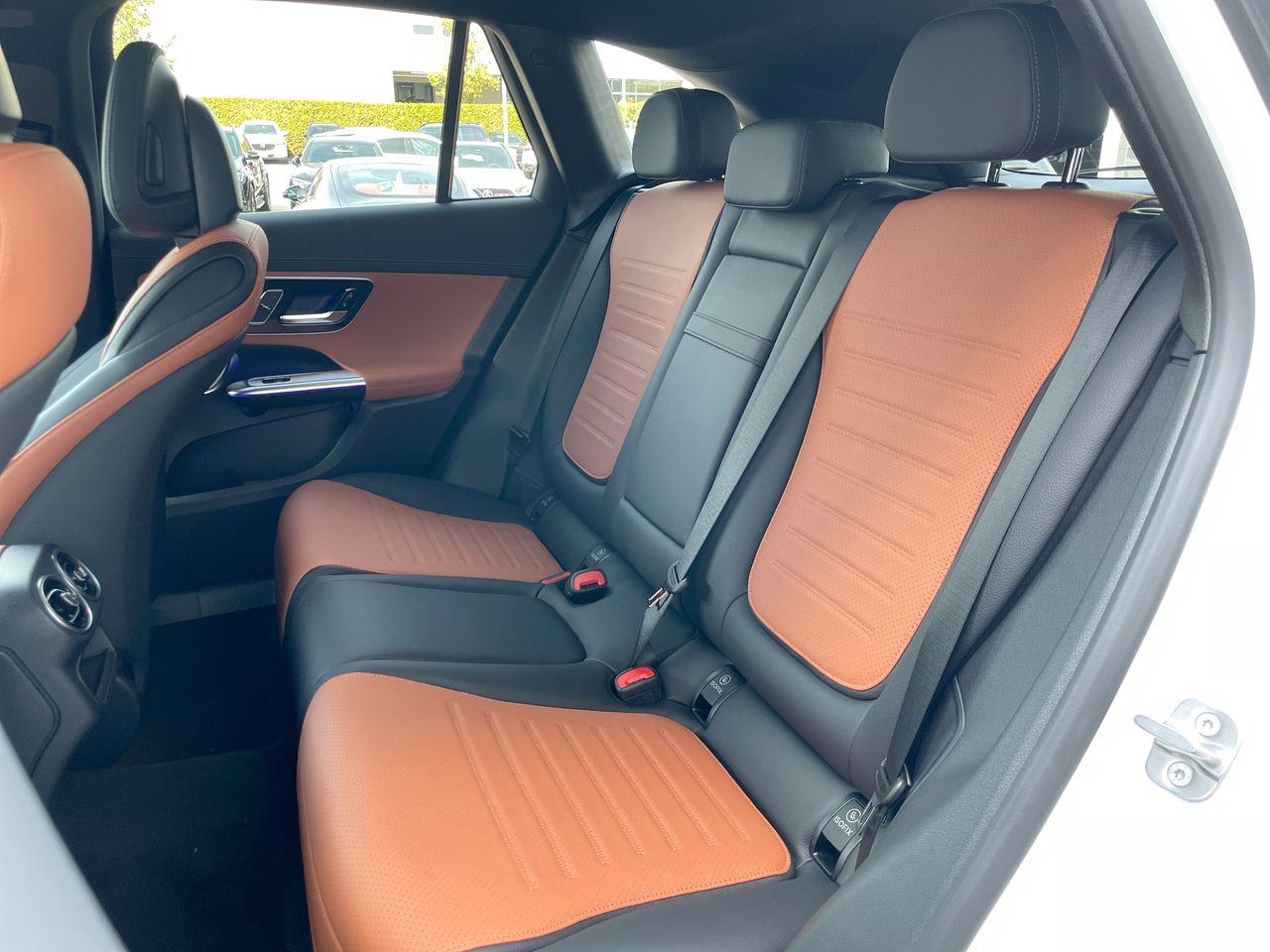 2027 Mercedes-Benz GLC