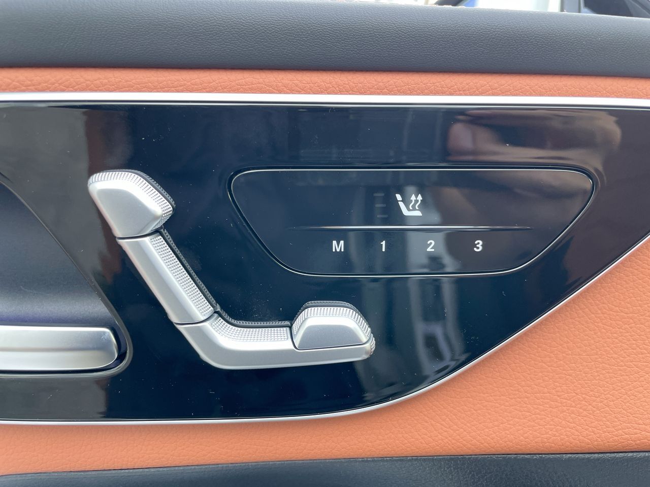2027 Mercedes-Benz GLC