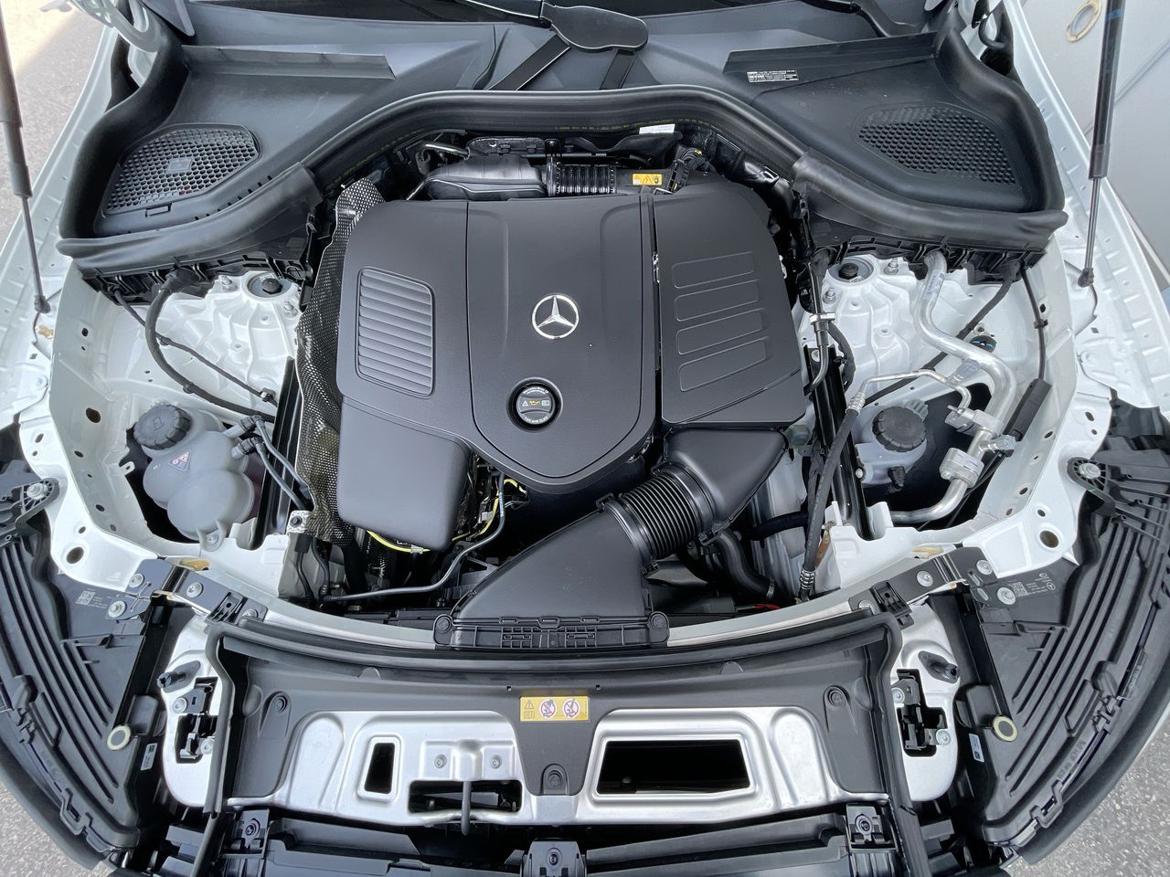 2027 Mercedes-Benz GLC