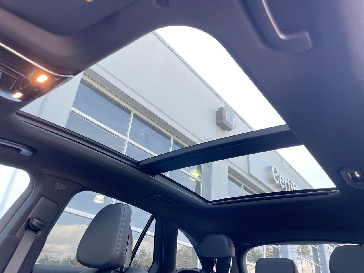 2027 Mercedes-Benz GLC