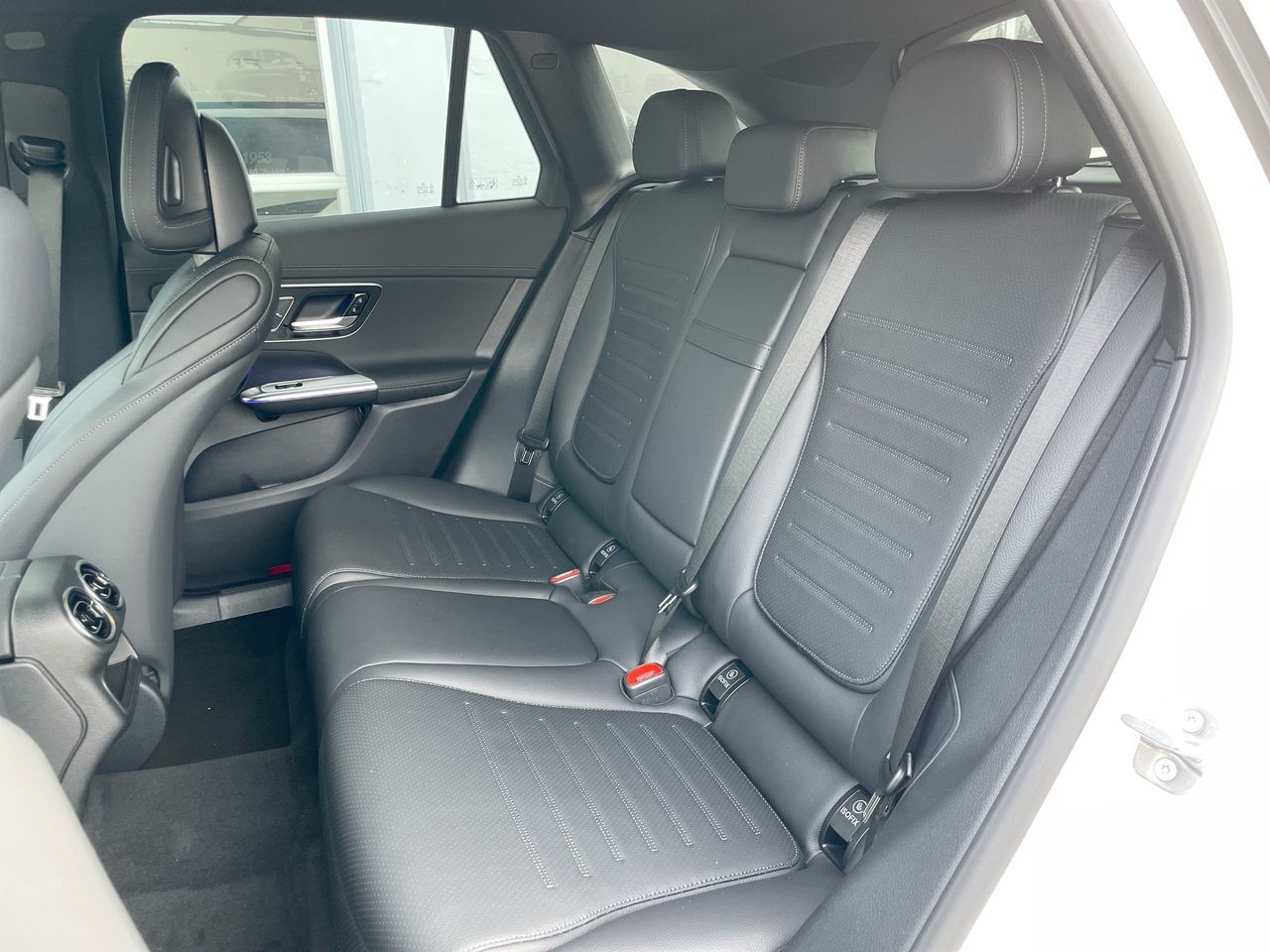 2027 Mercedes-Benz GLC