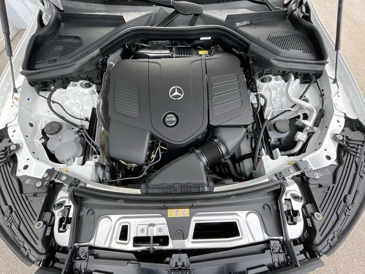 2027 Mercedes-Benz GLC