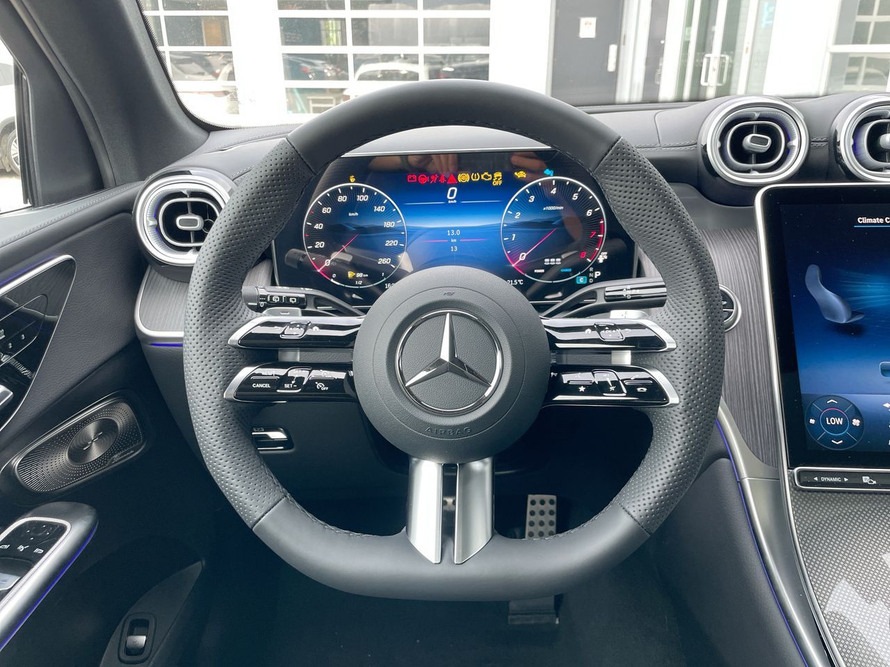 2027 Mercedes-Benz GLC