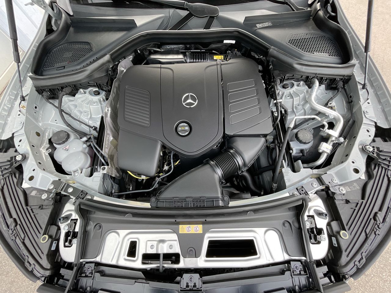 2027 Mercedes-Benz GLC