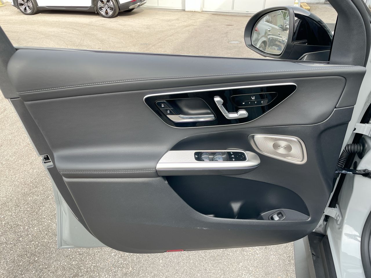 2027 Mercedes-Benz GLC