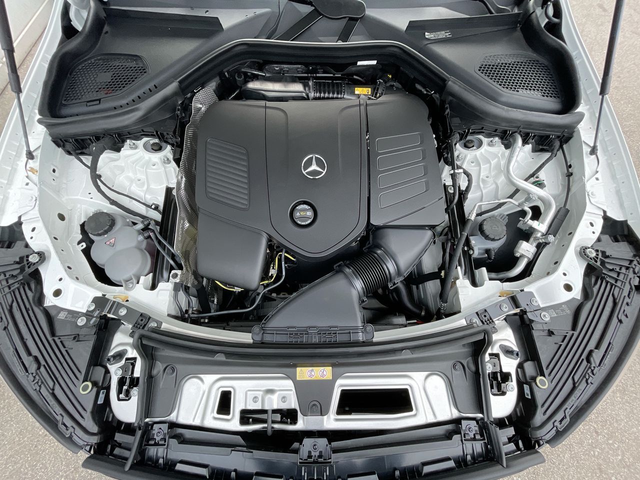 2027 Mercedes-Benz GLC
