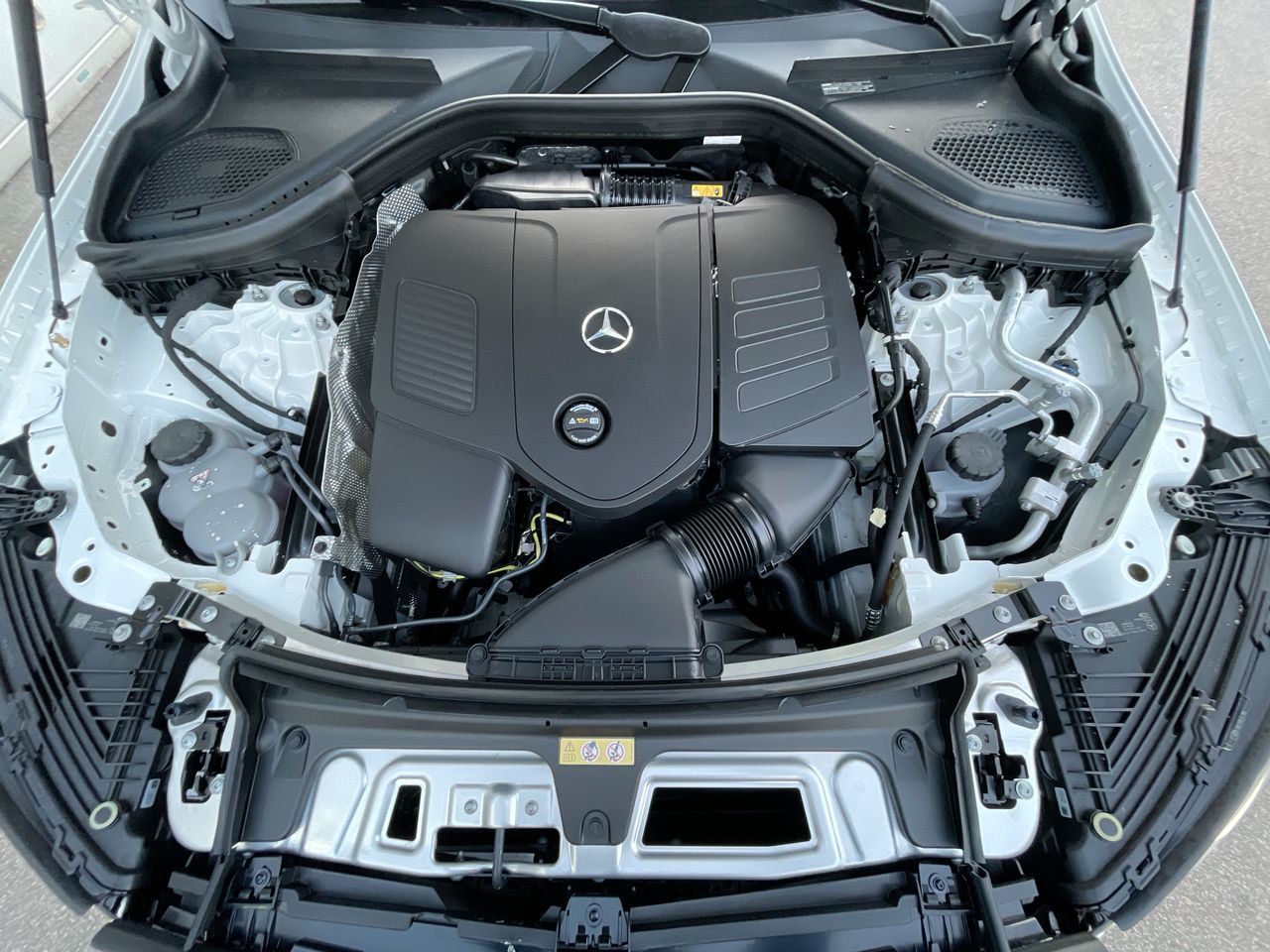 2027 Mercedes-Benz GLC