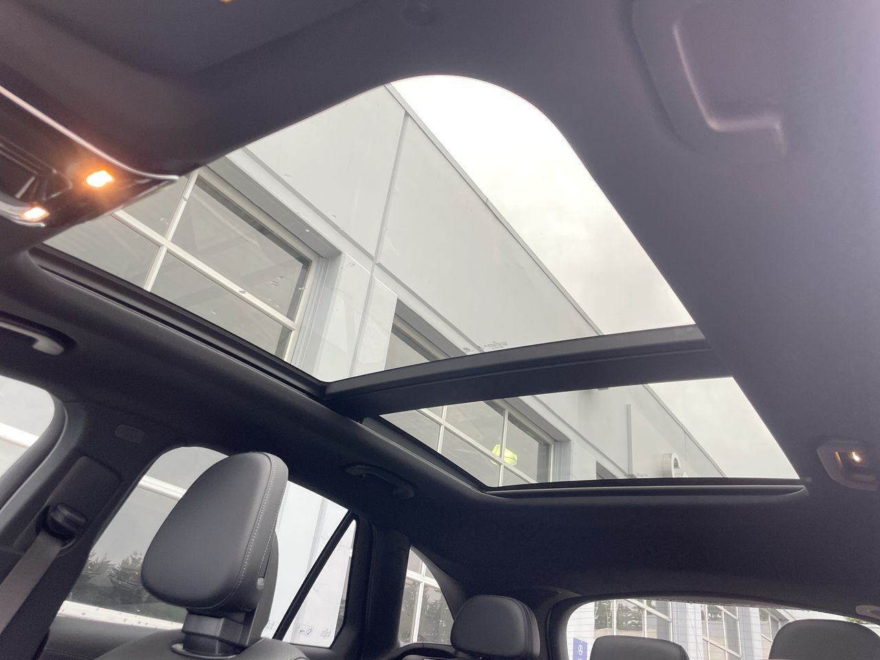 2027 Mercedes-Benz GLC