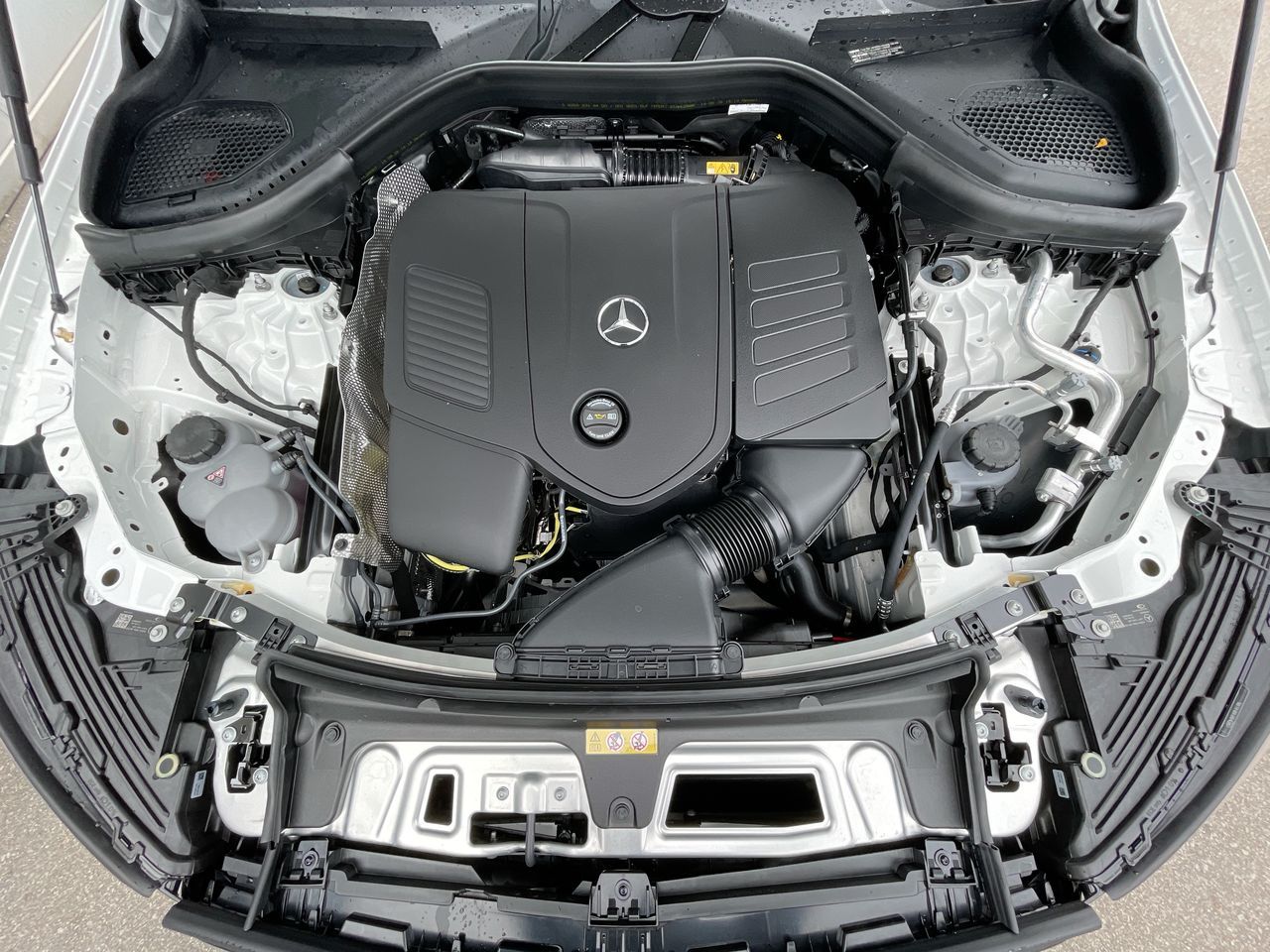 2027 Mercedes-Benz GLC