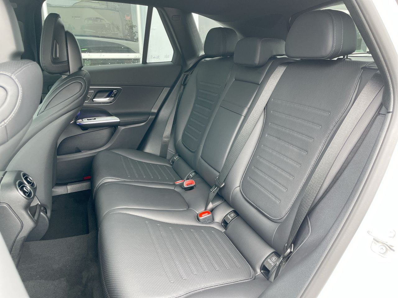 2027 Mercedes-Benz GLC
