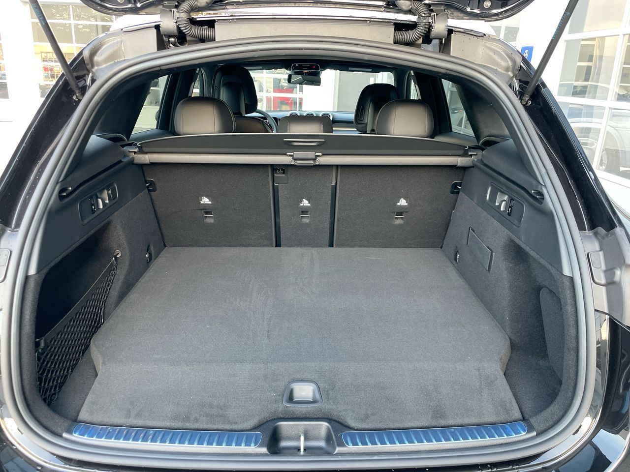 2027 Mercedes-Benz GLC