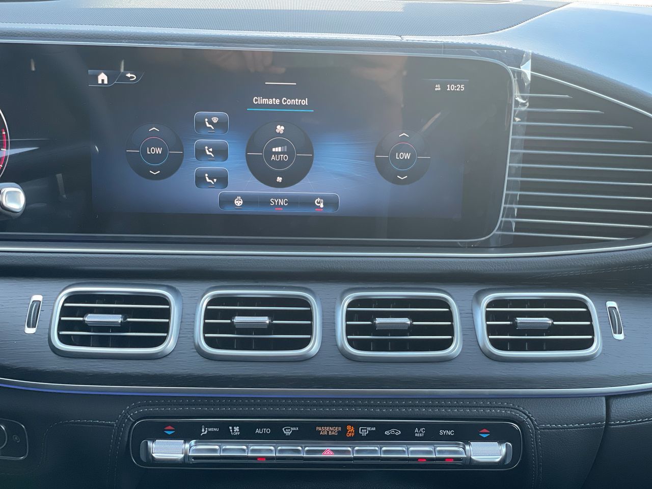 2026 Mercedes-Benz GLE in Richmond, British Columbia