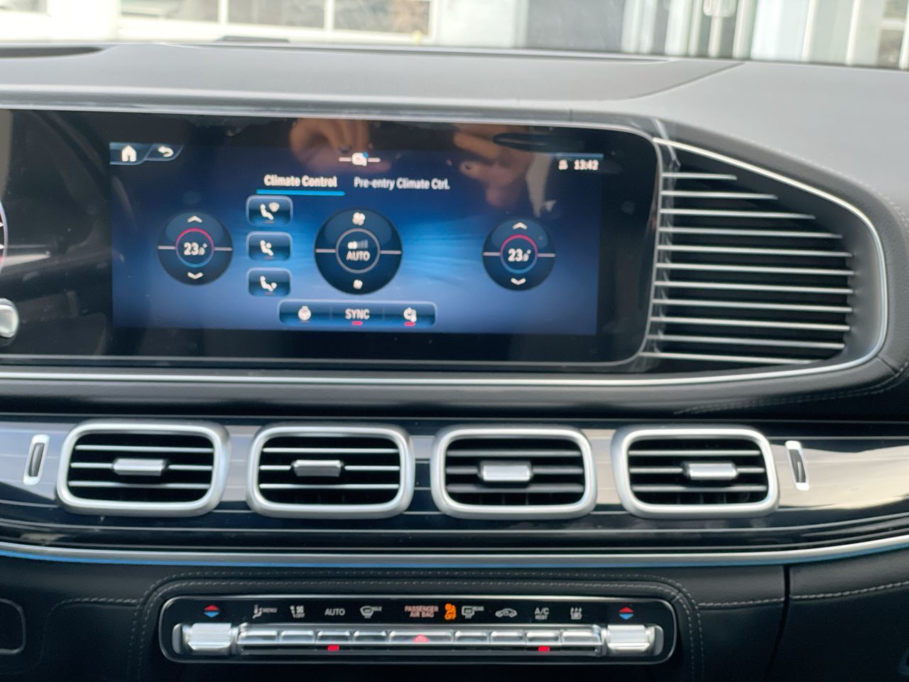 2026 Mercedes-Benz GLE Plug-in Hybrid in Richmond, British Columbia