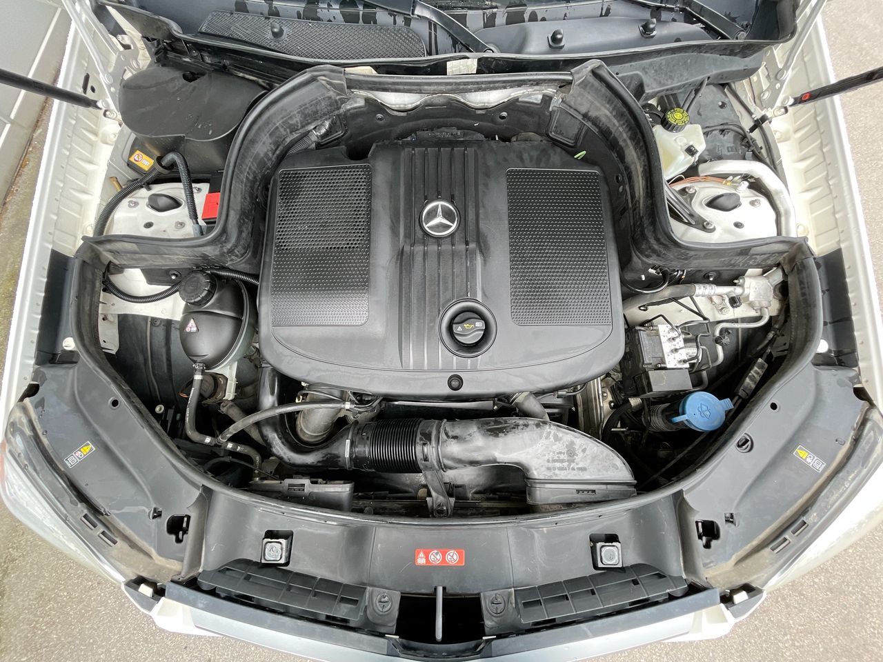 2013 Mercedes-Benz GLK250 in Richmond, British Columbia