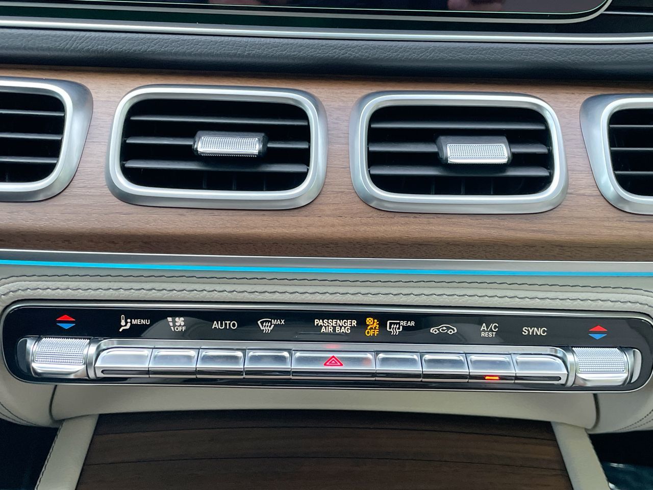 2023 Mercedes-Benz GLS450