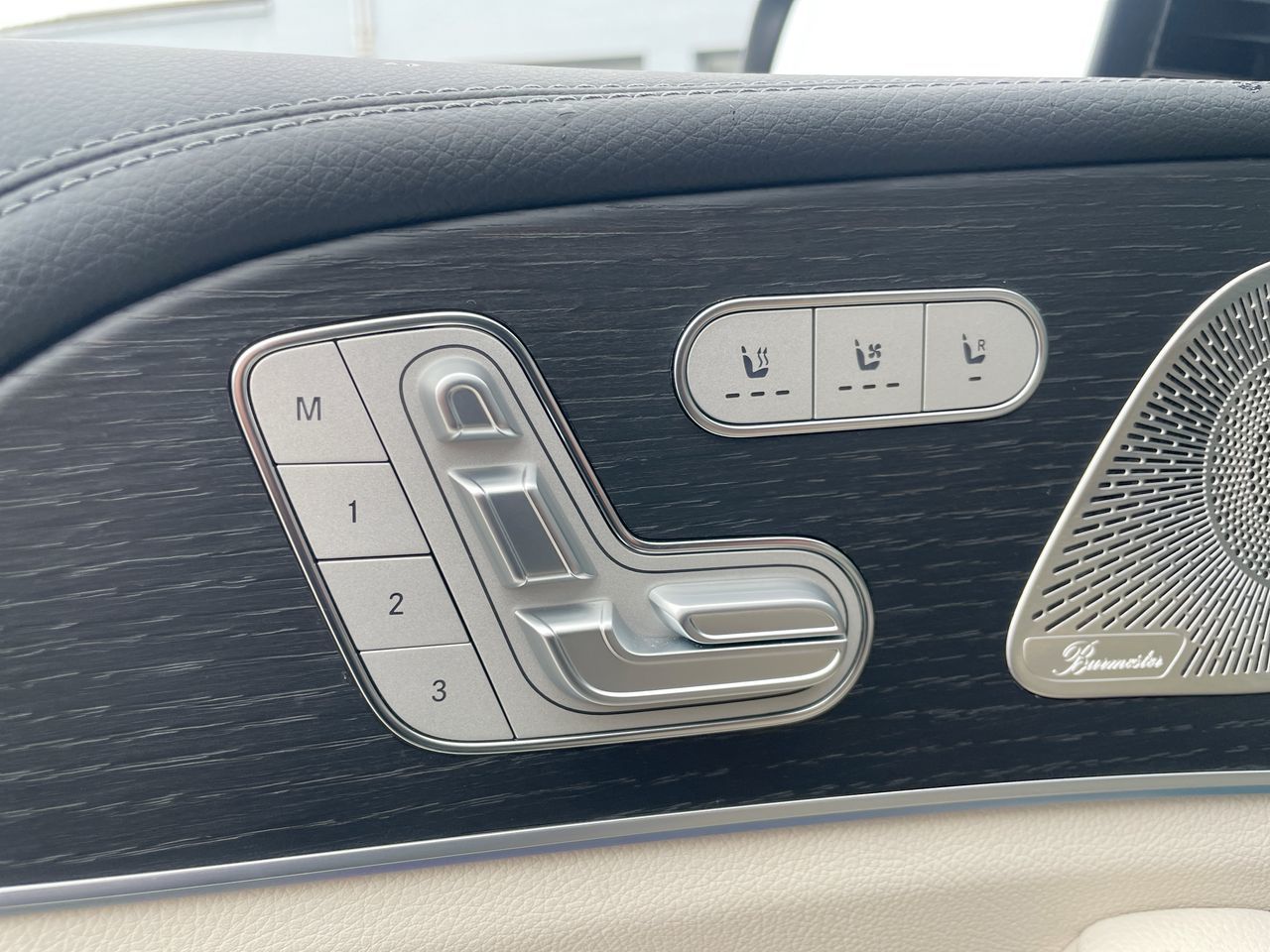2023 Mercedes-Benz GLS450