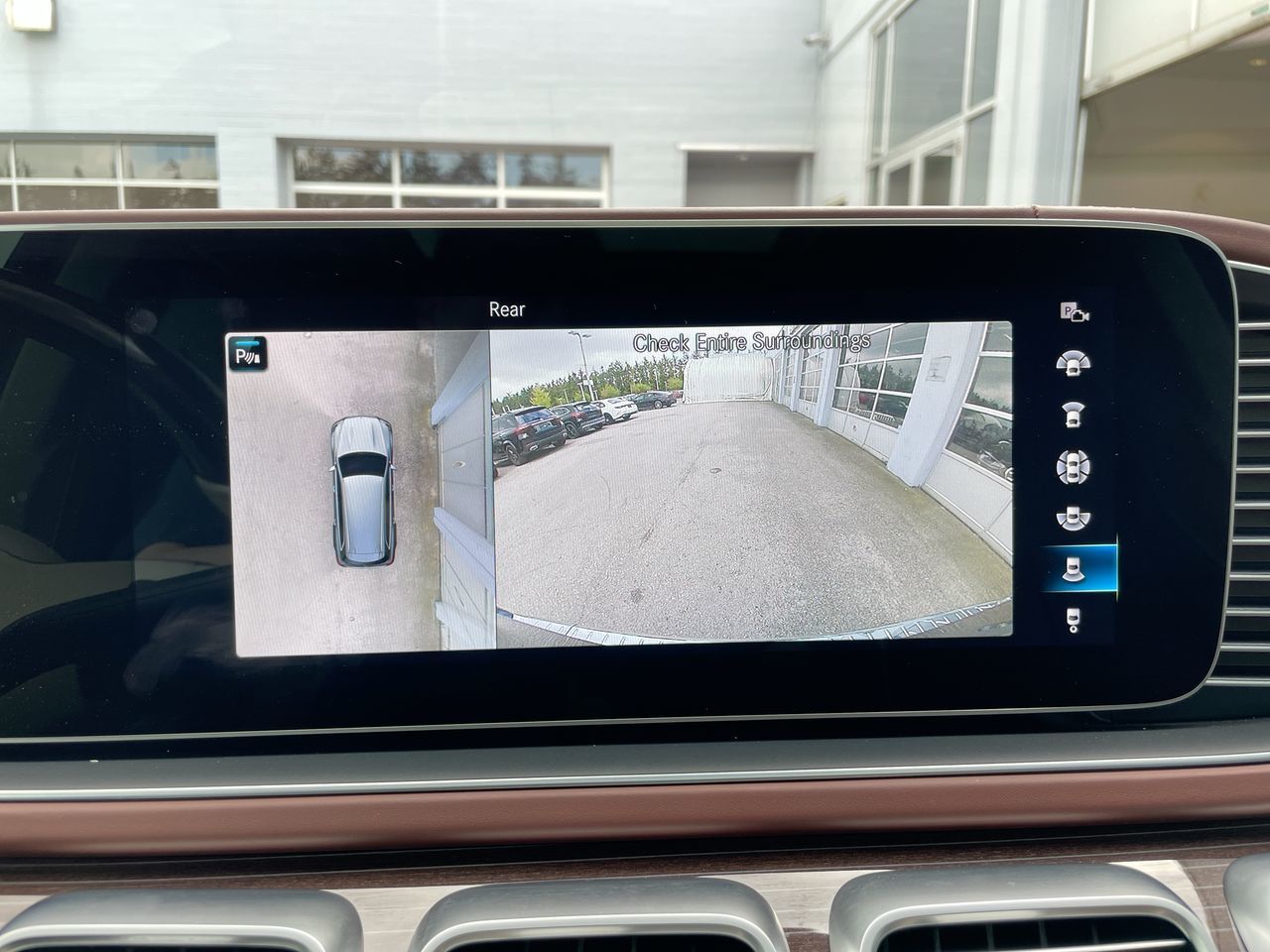 2021 Mercedes-Benz Maybach in Richmond, British Columbia