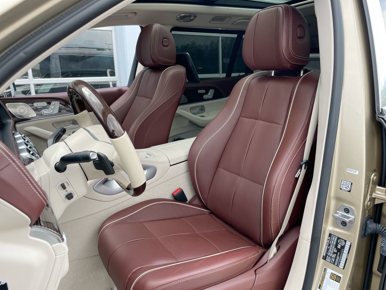 2021 Mercedes-Benz Maybach in Richmond, British Columbia