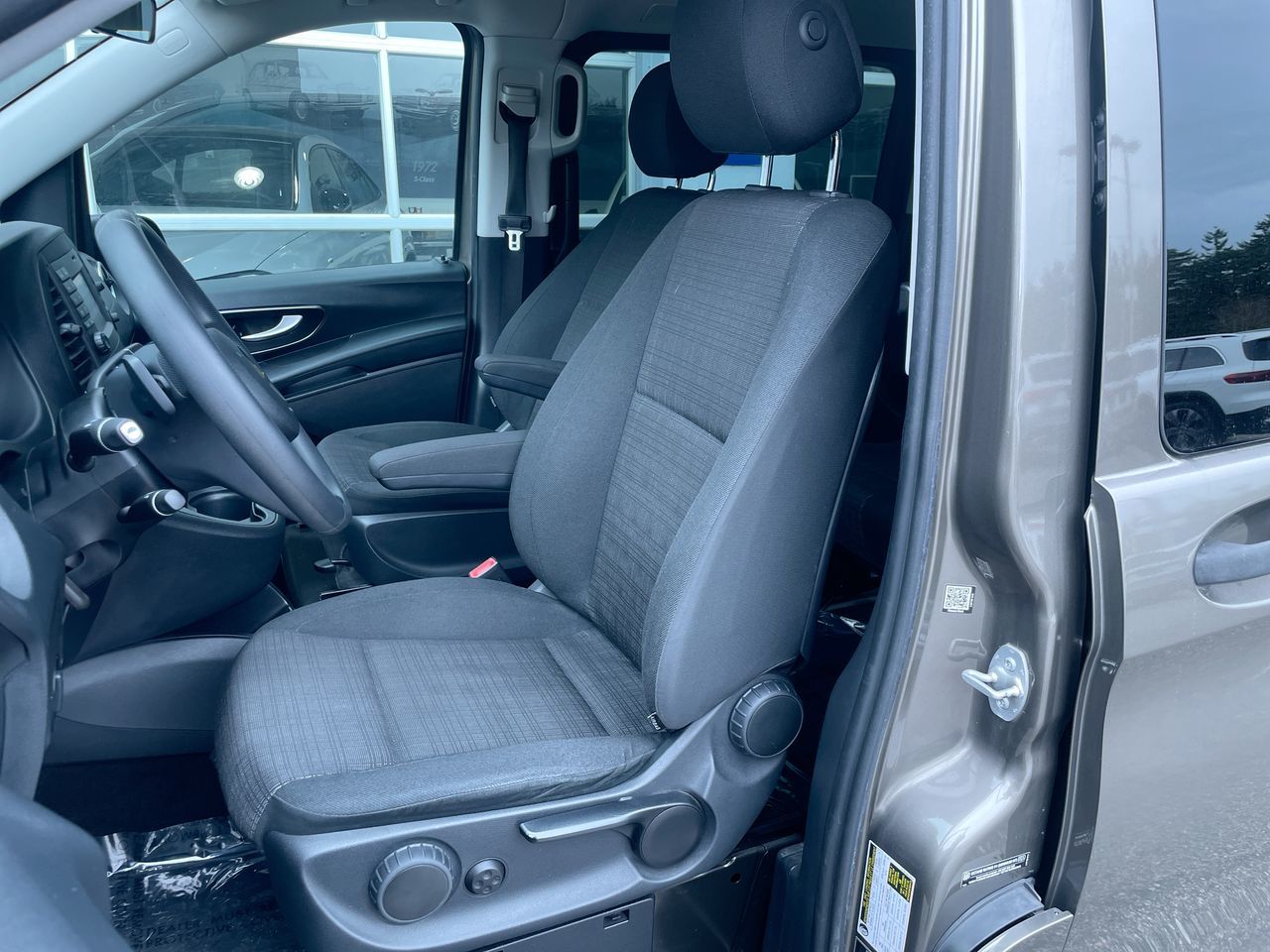 2017 Mercedes-Benz Metris Passenger Van
