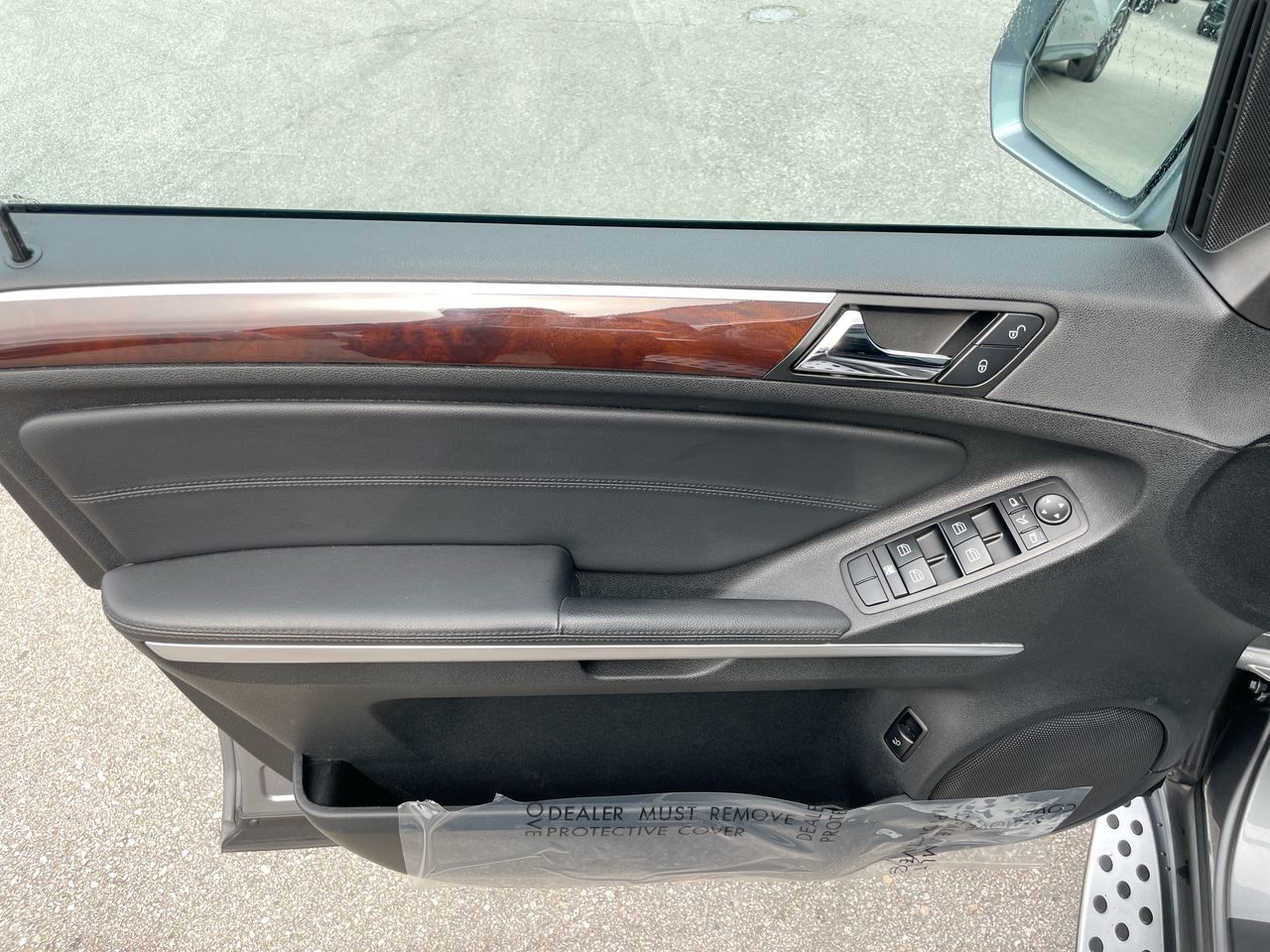 2010 Mercedes-Benz ML550 in Richmond, British Columbia