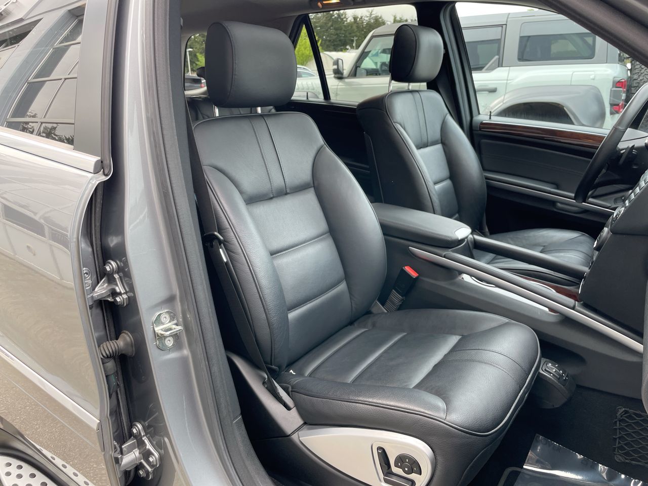 2010 Mercedes-Benz ML550 in Richmond, British Columbia
