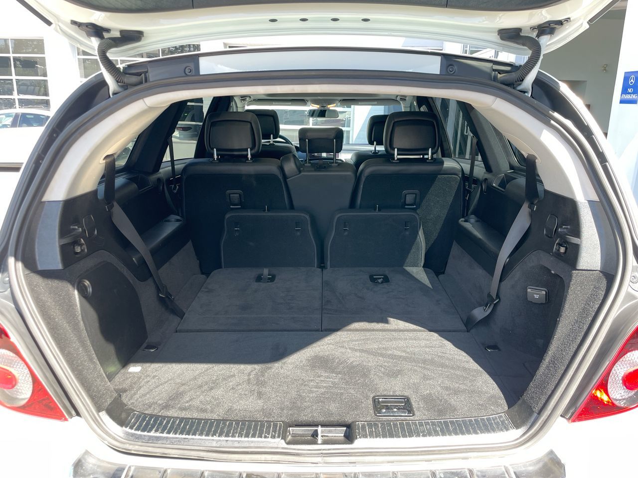 2010 Mercedes-Benz R350
