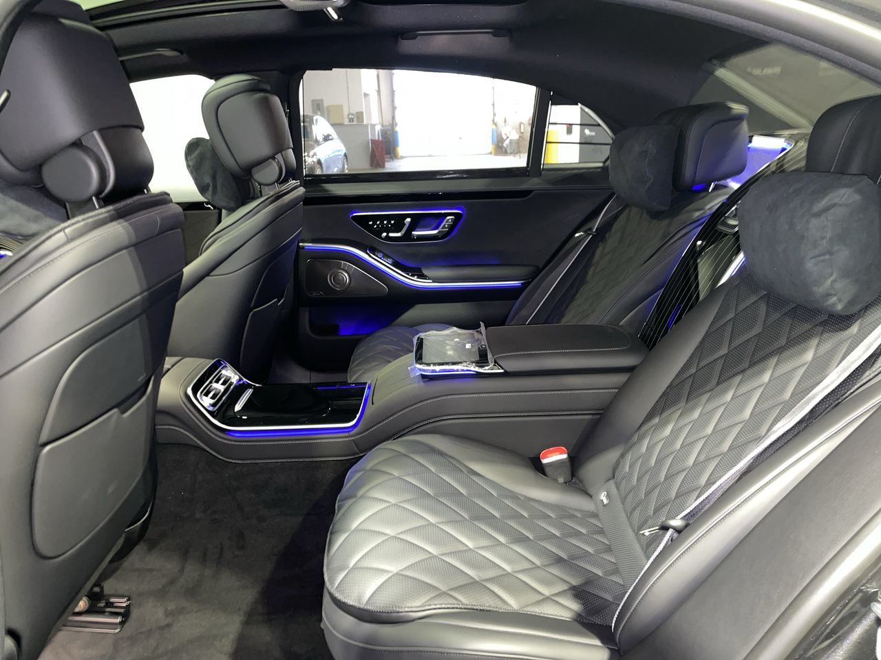 2023  S580