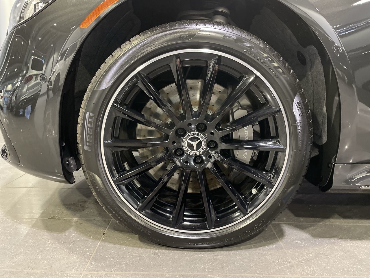 2023  S580