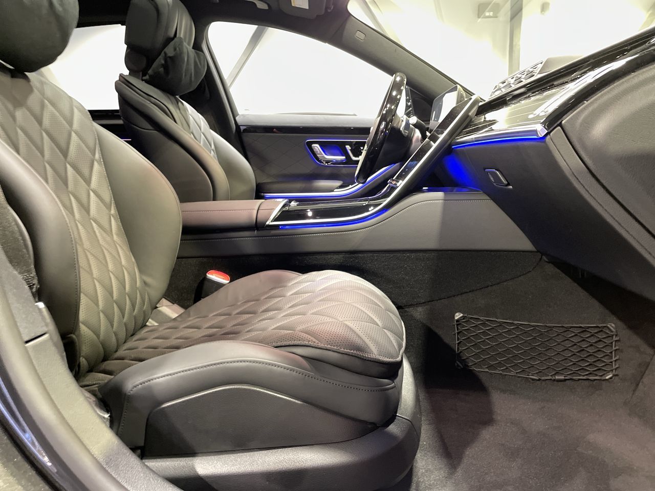 2023  S580