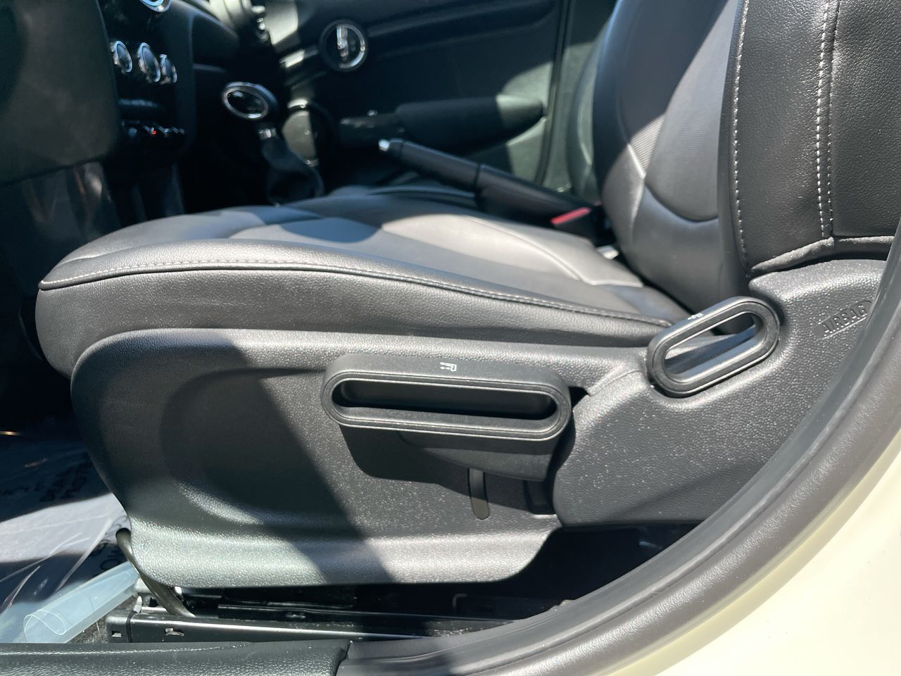 2017 MINI COOPER