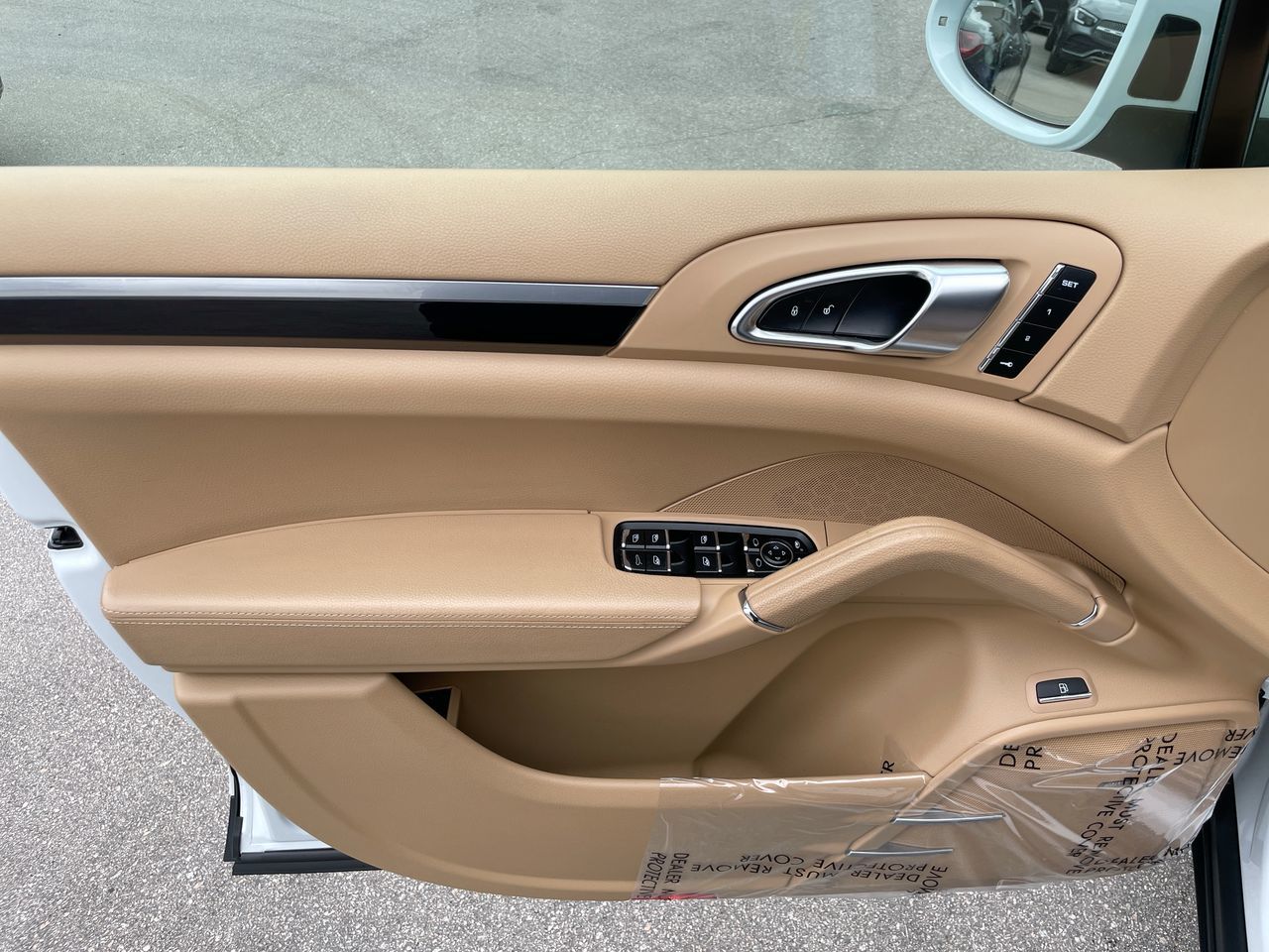 2017 Porsche Cayenne in Richmond, British Columbia