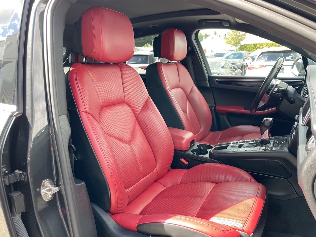 2020 Porsche Macan