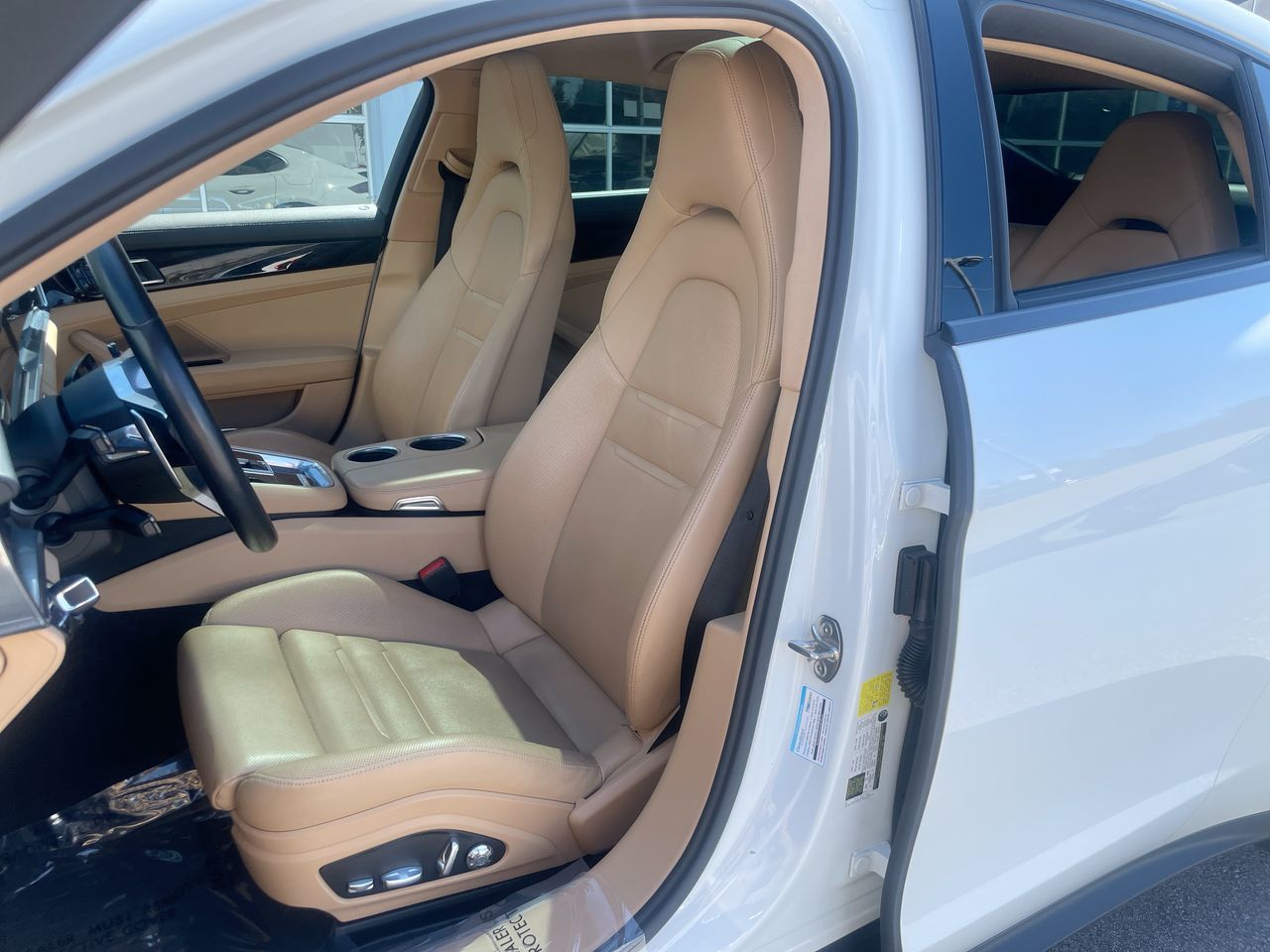 2020  Panamera