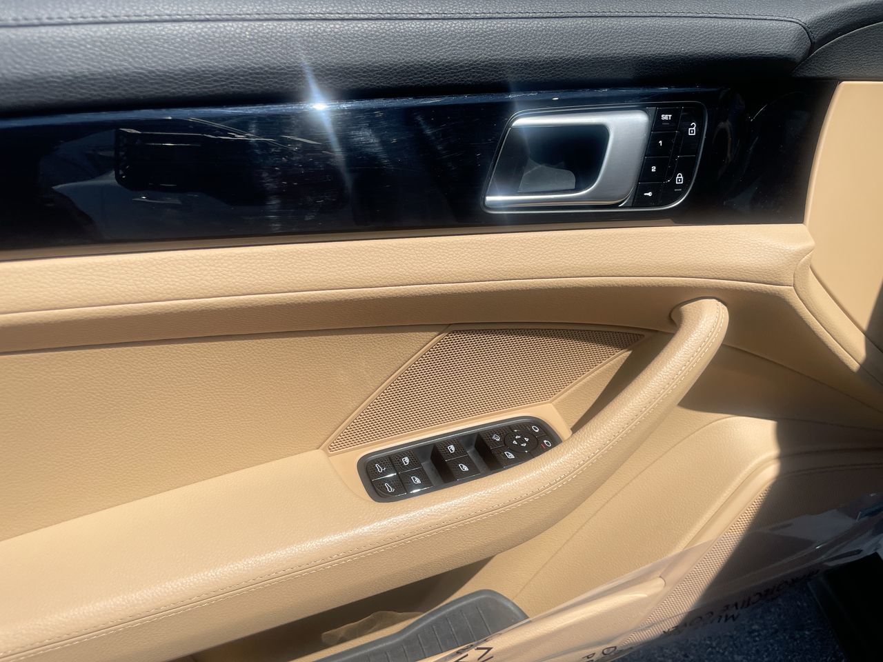 2020  Panamera
