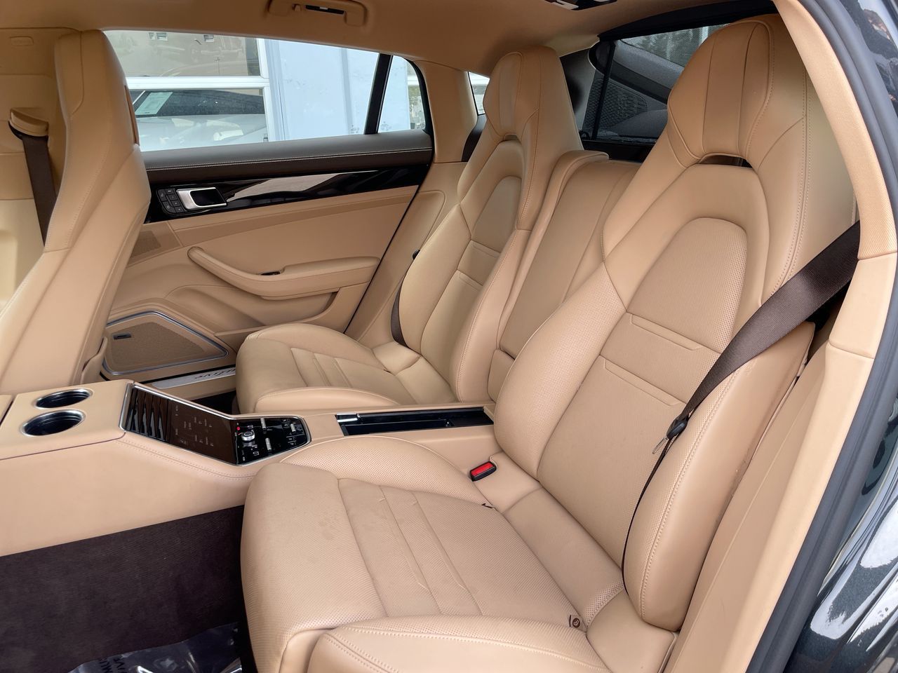 2022 Porsche Panamera