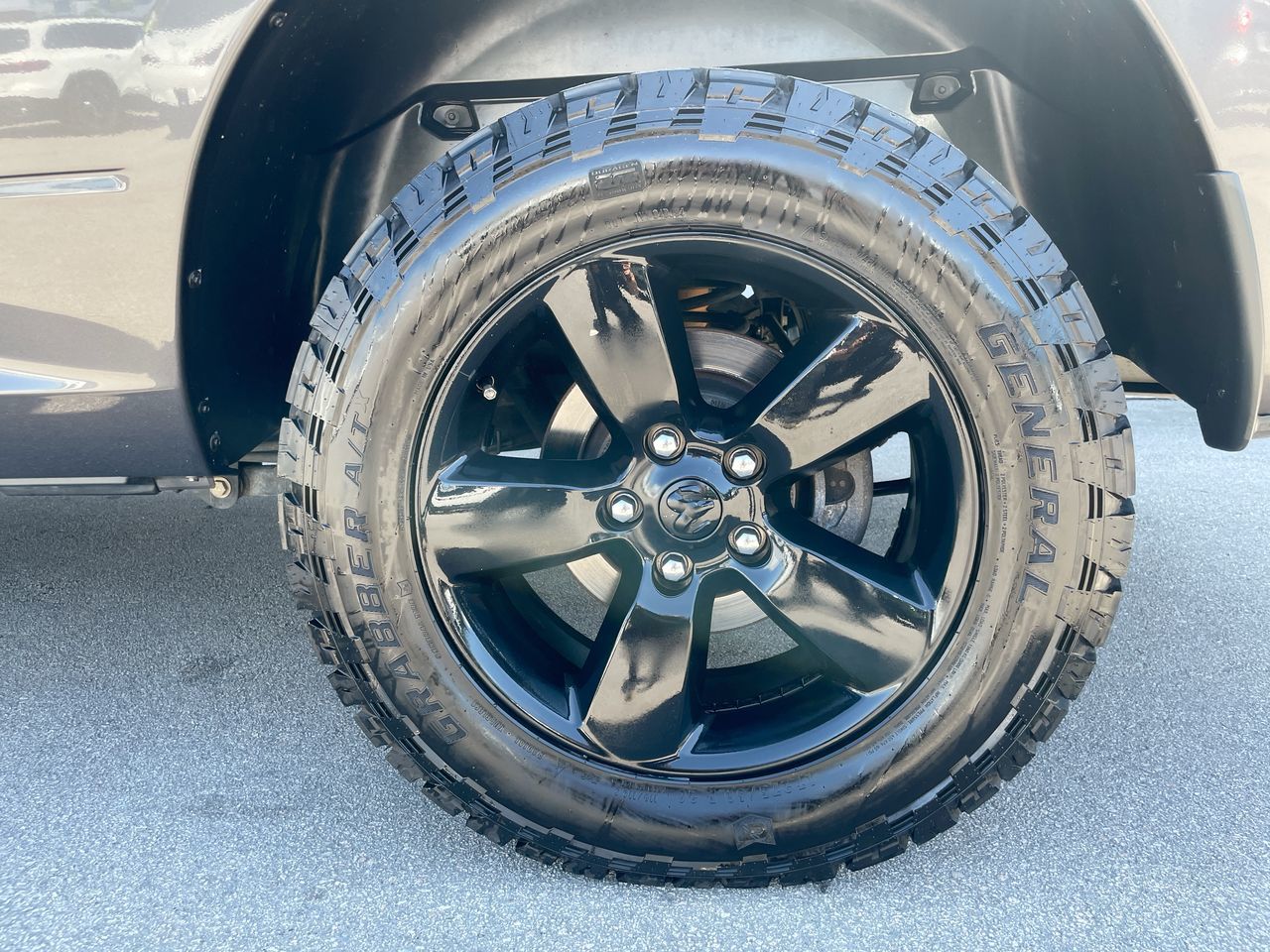 2022 Ram RAM 1500 Classic Crew Cab 4x4 (DS) in Richmond, British Columbia