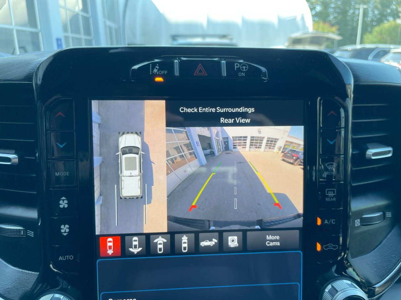 2023 Ram RAM 1500 Crew Cab 4x4 (DT)